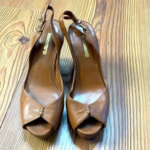 BCBGeneration open to wedge sandal size 7